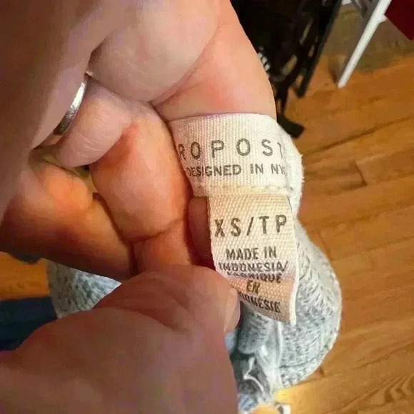 Aeropostale Women's Sz XS Lightweight Waffle Hooded Pullover Heather Gray - Picture 4 of 4